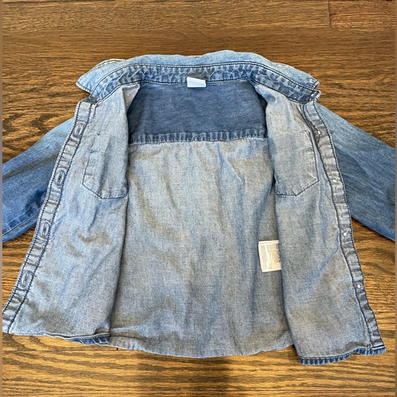 Gap Denim Button Down Shirt. Size 2T. EUC. - Picture 7 of 7